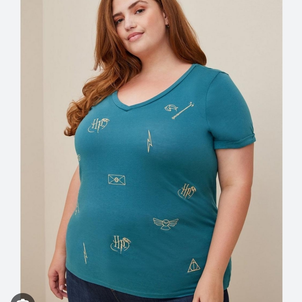 Torrid Harry Potter AOP Icons Roll Sleeve Shirt Size 2X